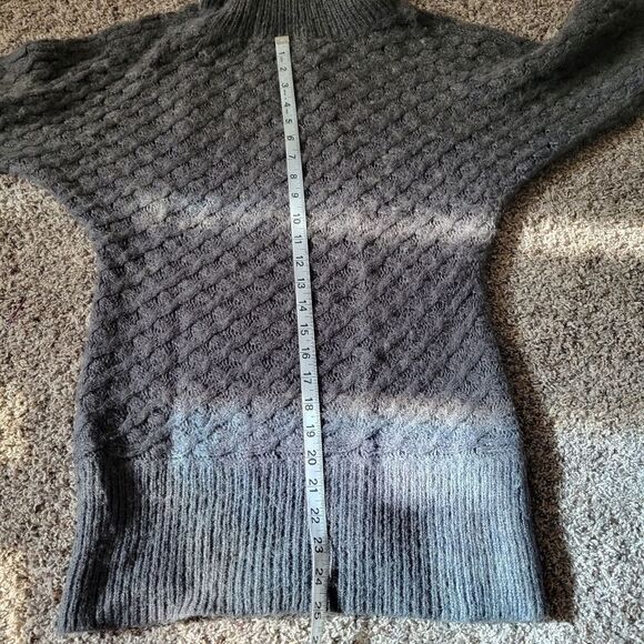 Old Navy Gray Textured Knit Wool Mohair Blend Short Sleeve Turtleneck Size XS - Picture 14 of 14